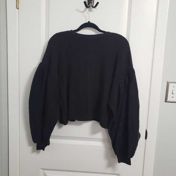 FREE PEOPLE Black Cropped Sweatshirt Top - Picture 1 of 6